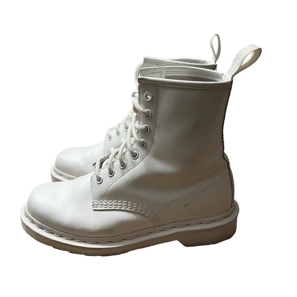 DR. MARTENS 1460 Pascal White Virginia Blanco 8 eye Boots Size 7 - Picture 6 of 8